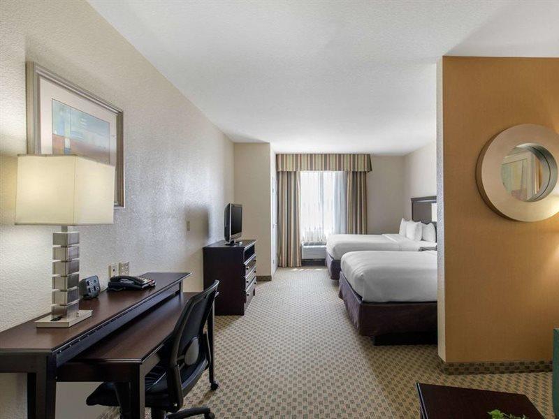 Fairfield By Marriott Inn & Suites Hillsboro Bagian luar foto