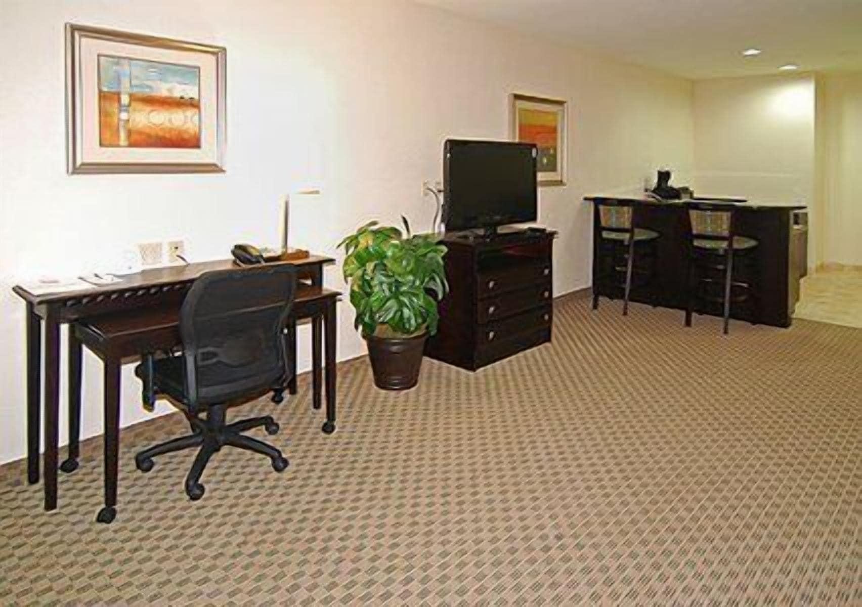 Fairfield By Marriott Inn & Suites Hillsboro Bagian luar foto