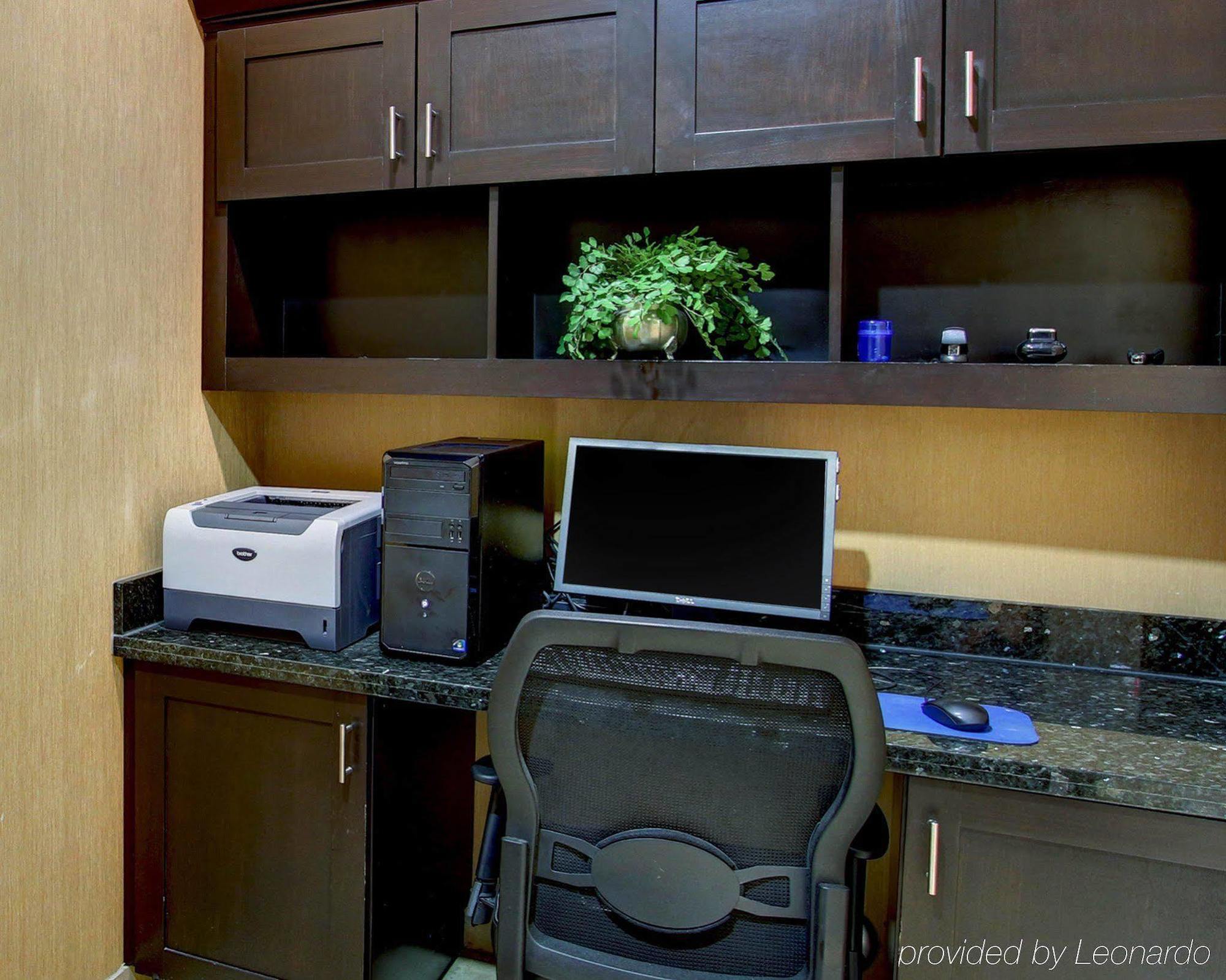 Fairfield By Marriott Inn & Suites Hillsboro Bagian luar foto