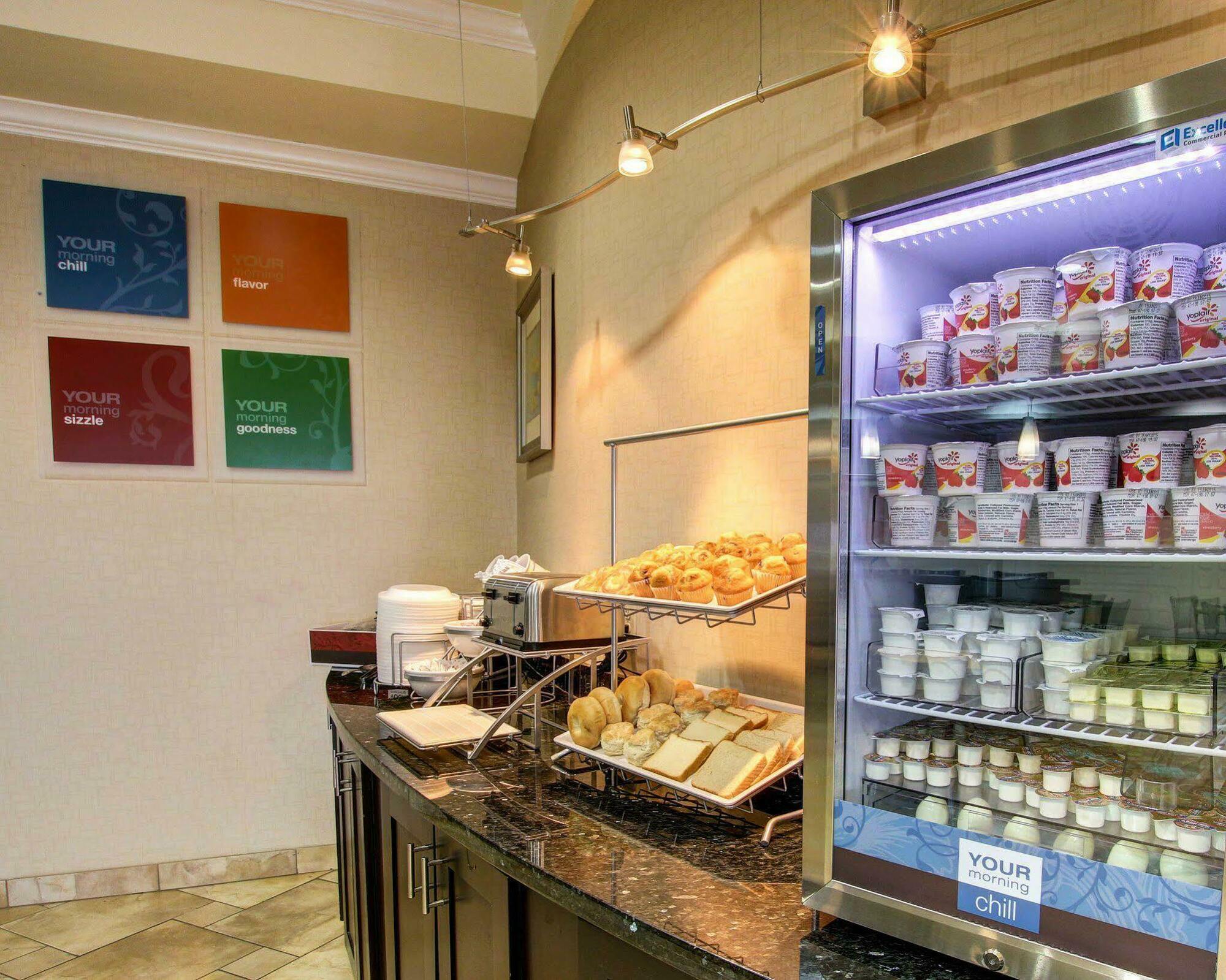 Fairfield By Marriott Inn & Suites Hillsboro Bagian luar foto